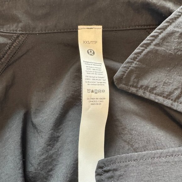 LULULEMON CROPPED JACKET - ONLY WORN ONCE - SIZE XXS - Picture 4 of 4